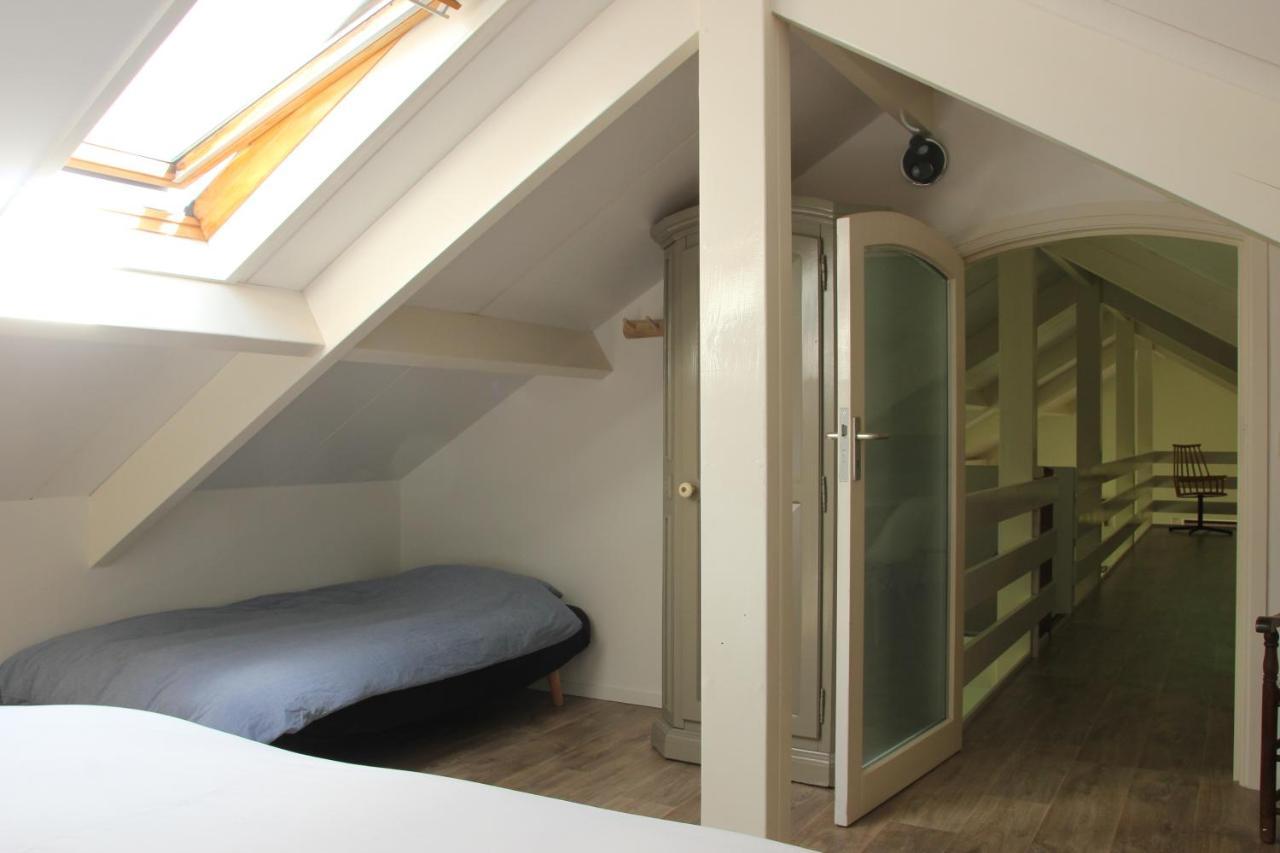 Familiehuis De Betuwe Met Prive Kunstgras Tennisbaan En Sauna Villa Erichem Exterior photo
