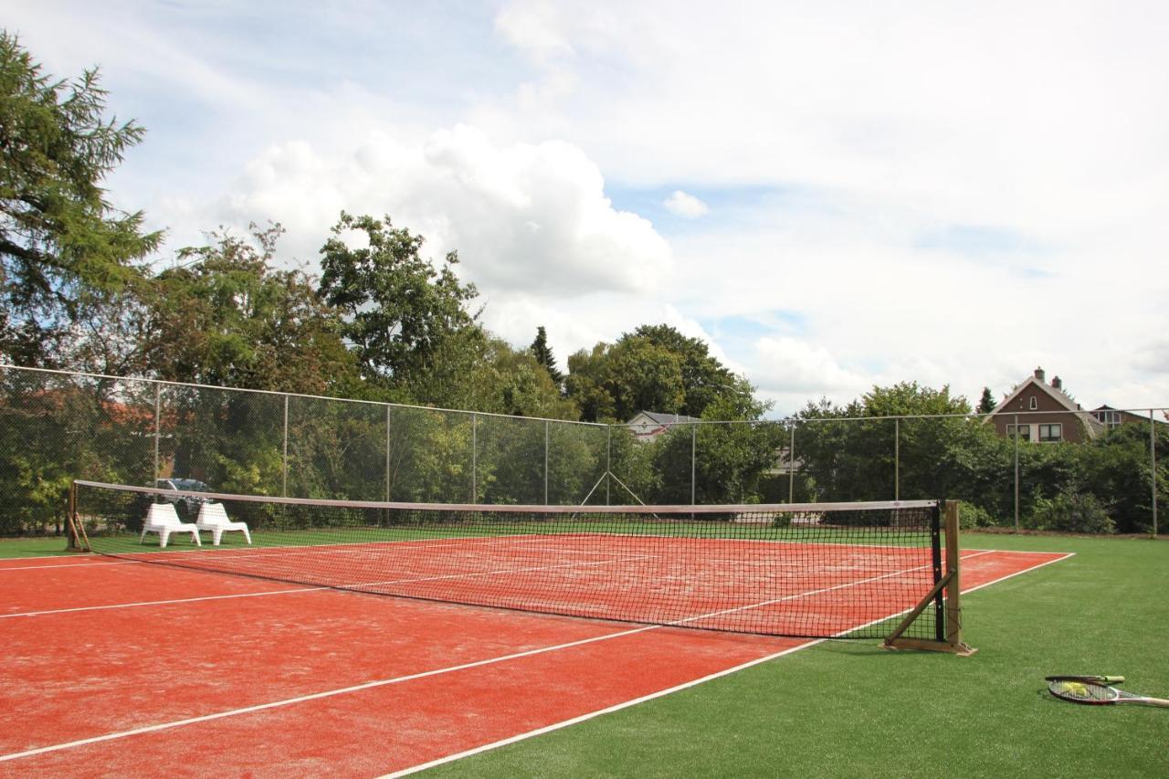 Familiehuis De Betuwe Met Prive Kunstgras Tennisbaan En Sauna Villa Erichem Exterior photo